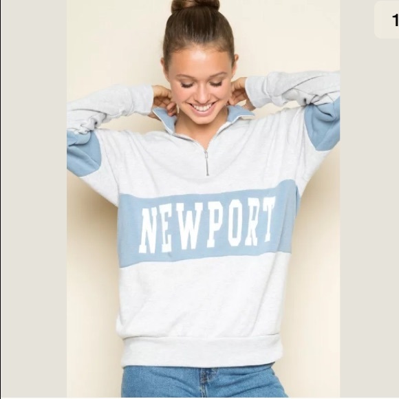 Brandy Melville Sweaters - Brandy melville newport isabella sweatshirt fleece